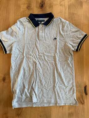 Aeropostale A87 Men's Heather Gray Pique Polo Shirt with Navy and Yellow Striped